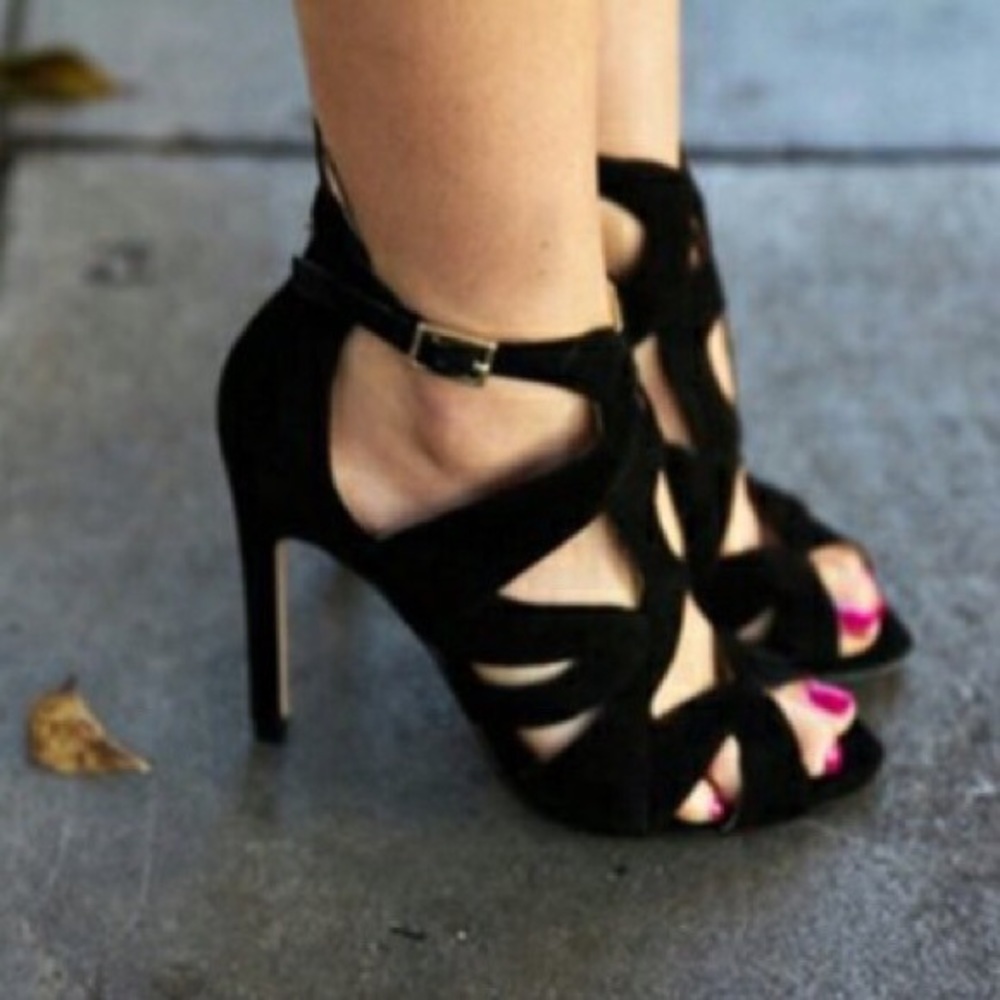 NIB CUTE SEXY OBSESSION RULES VICTORIA HEELS 7.5